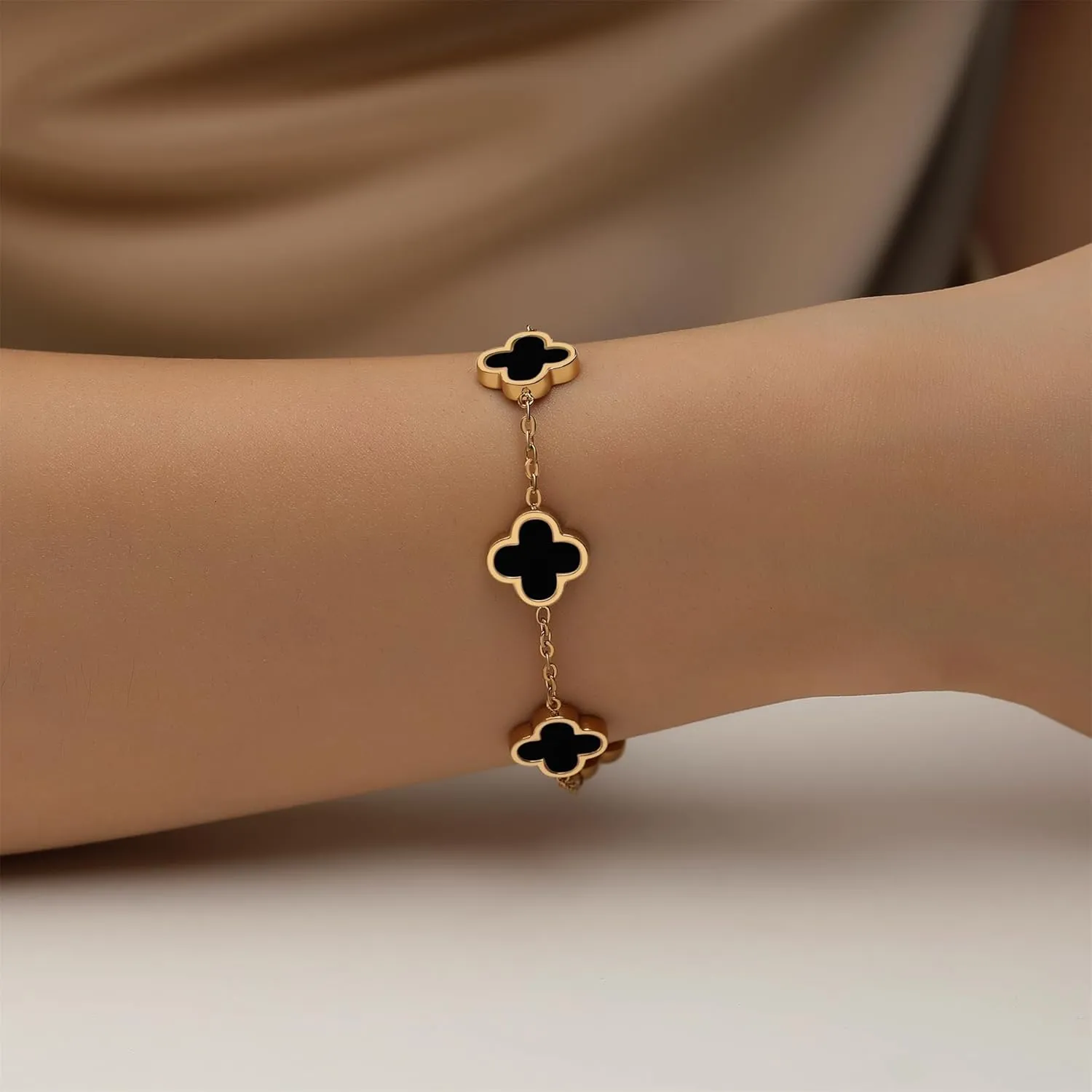 18K Gold Plated Clover Bracelet Set for Women White Black Gold Silver Adjustable Link Double-Sided Lucky Bracelets Trendy Jewelry Gifts for Women