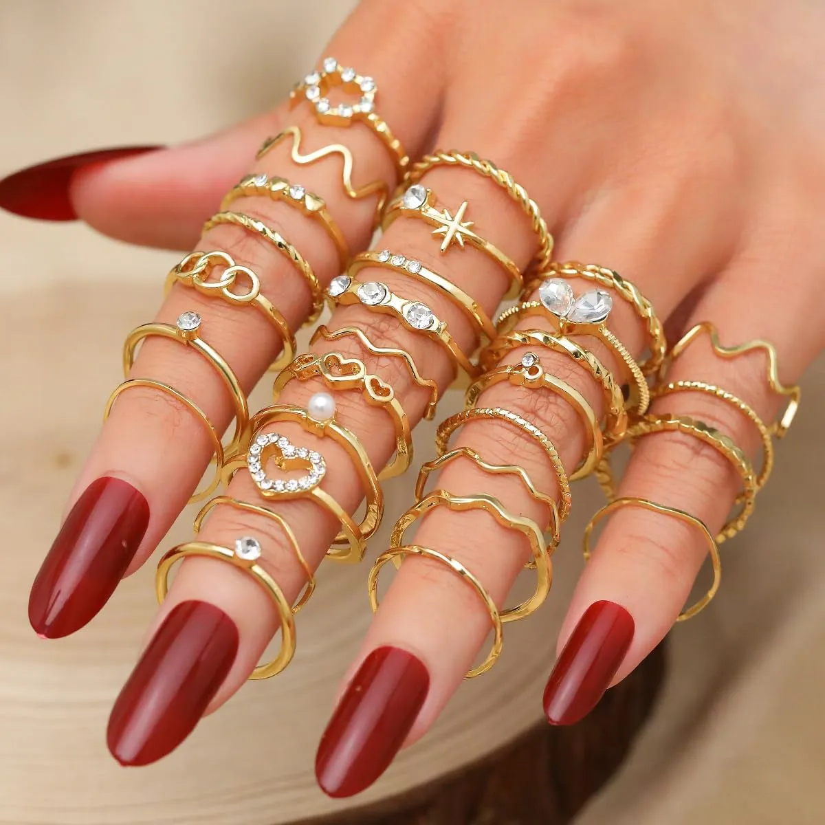 19-36 Pcs Gold Boho Knuckle Rings Set for Women, Vintage Stackable Dainty Joint Finger Gold Jewelry Set with Love Pearl and Sparkling Crystals