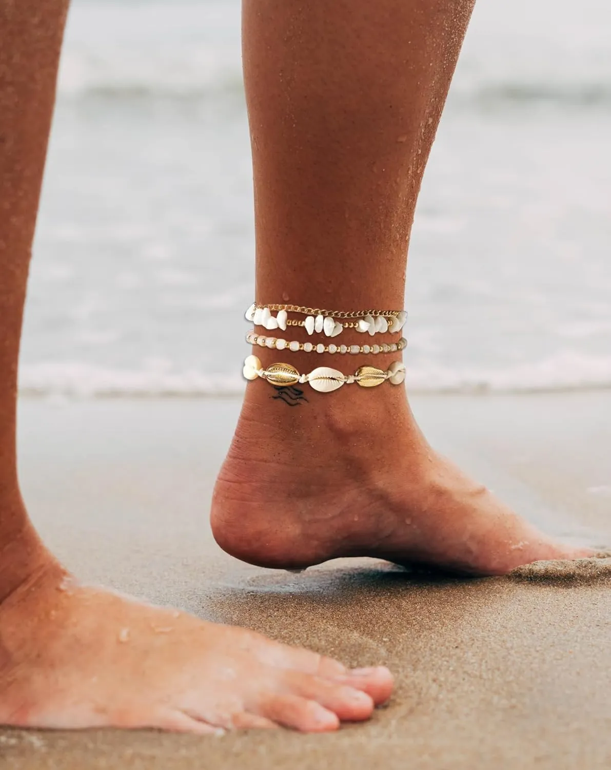 Ankle Bracelets for Women 14K Gold Plated Anklet Set Adjustable Layered Waterproof Ankle Bracelet Sea Shell Figaro Mirror Chain Summer Beach Foot Jewelry Gift