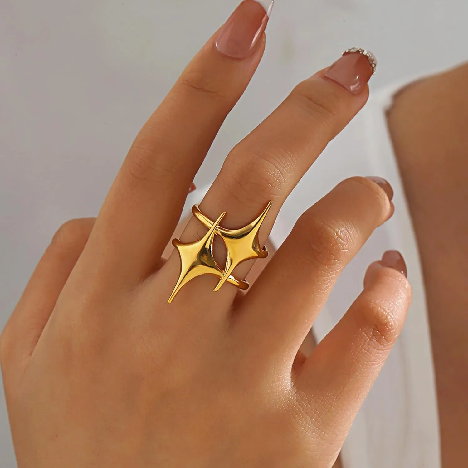 Gold Star Rings for Women Men Y2k Rings Silver Adjustable Open Sparkling Hollow Stars Knuckle Ring Jewelry