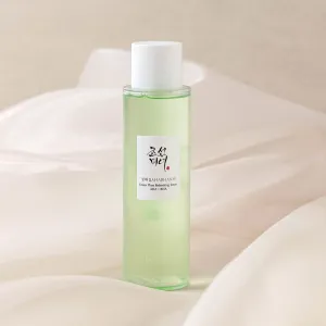 Green Plum Refreshing Toner: AHA   BHA