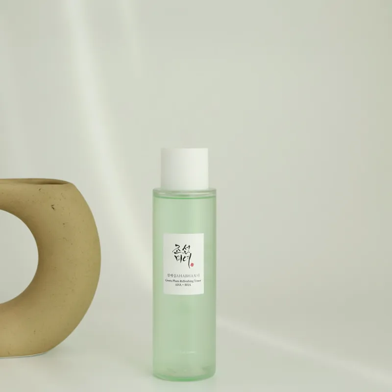 Green Plum Refreshing Toner : AHA   BHA