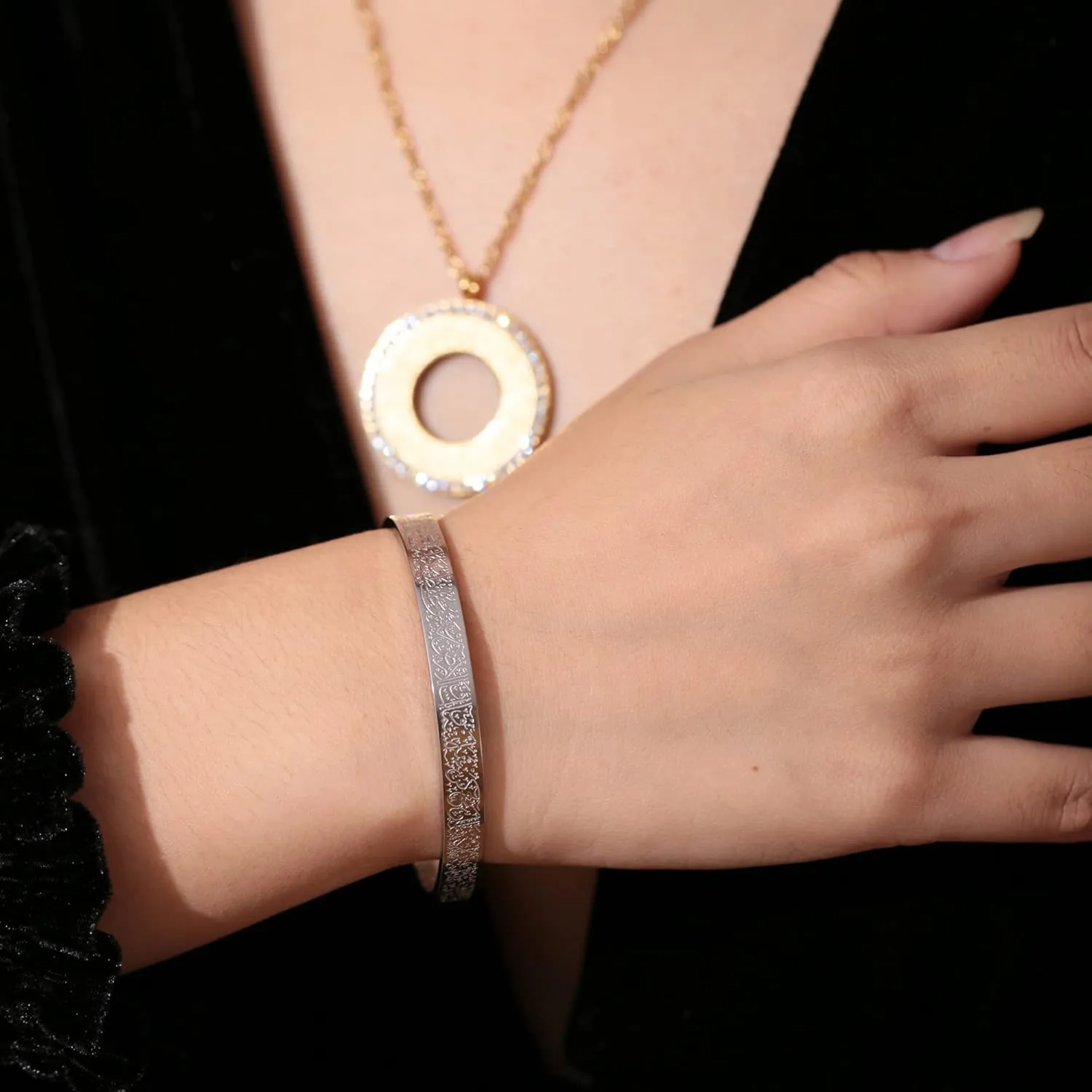 Islamic Jewelry Gifts for Women Allah Gold Bangles Bracelets Ayatul Kursi Arabic Cuff Bracelet for Women Men Islam Eid Ramadan New Year Gifts