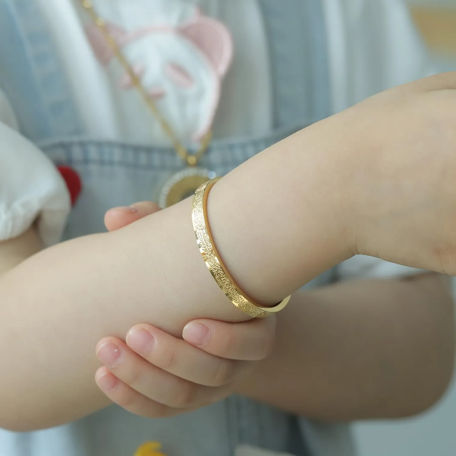 Islamic Jewelry Gifts for Women Allah Gold Bangles Bracelets Ayatul Kursi Arabic Cuff Bracelet for Women Men Islam Eid Ramadan New Year Gifts