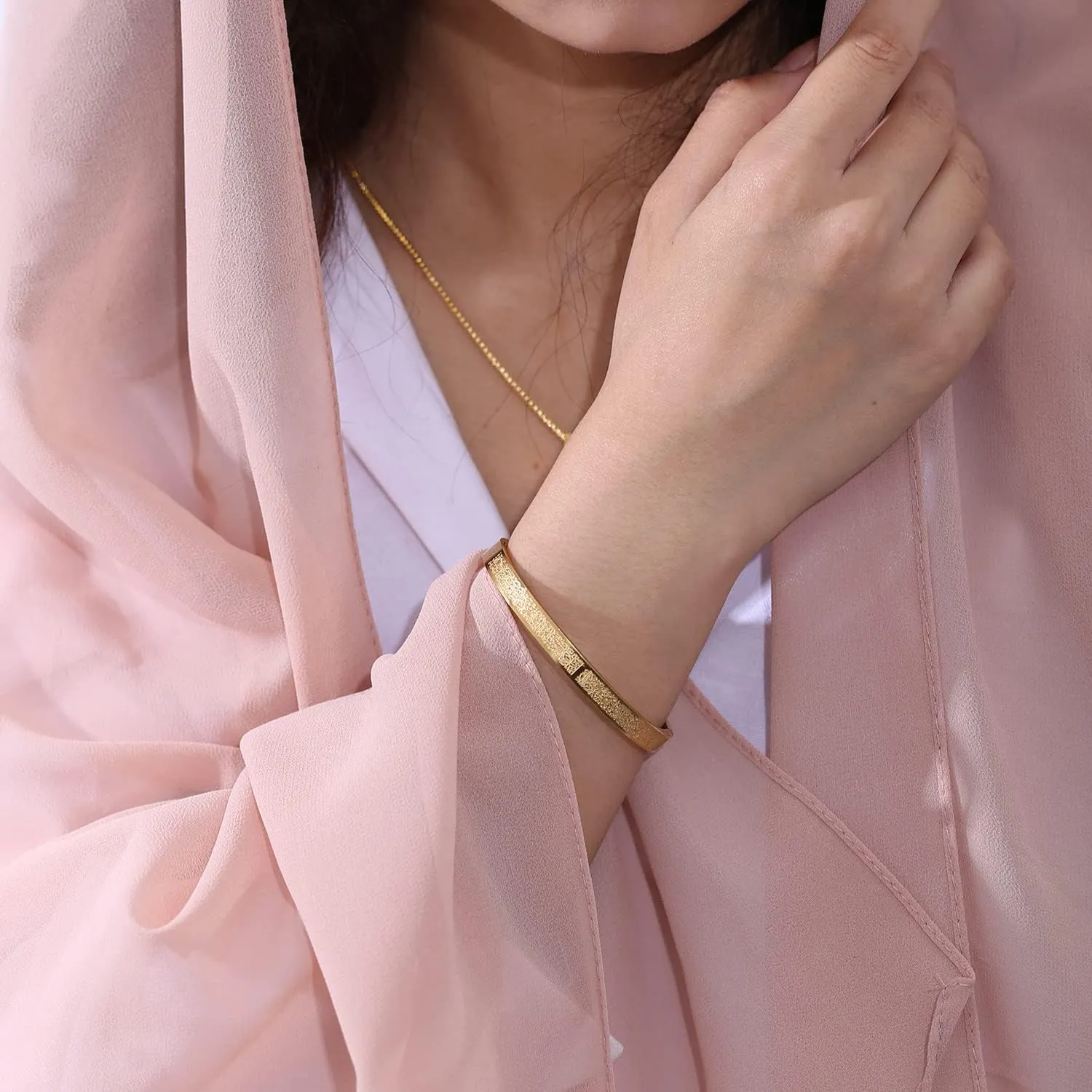Islamic Jewelry Gifts for Women Allah Gold Bangles Bracelets Ayatul Kursi Arabic Cuff Bracelet for Women Men Islam Eid Ramadan New Year Gifts