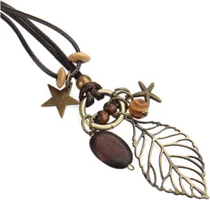 Les umes Vintage Necklace Wooden Pendant Long Necklaces for Women Boho Ethnic Style Handmade Jewelry