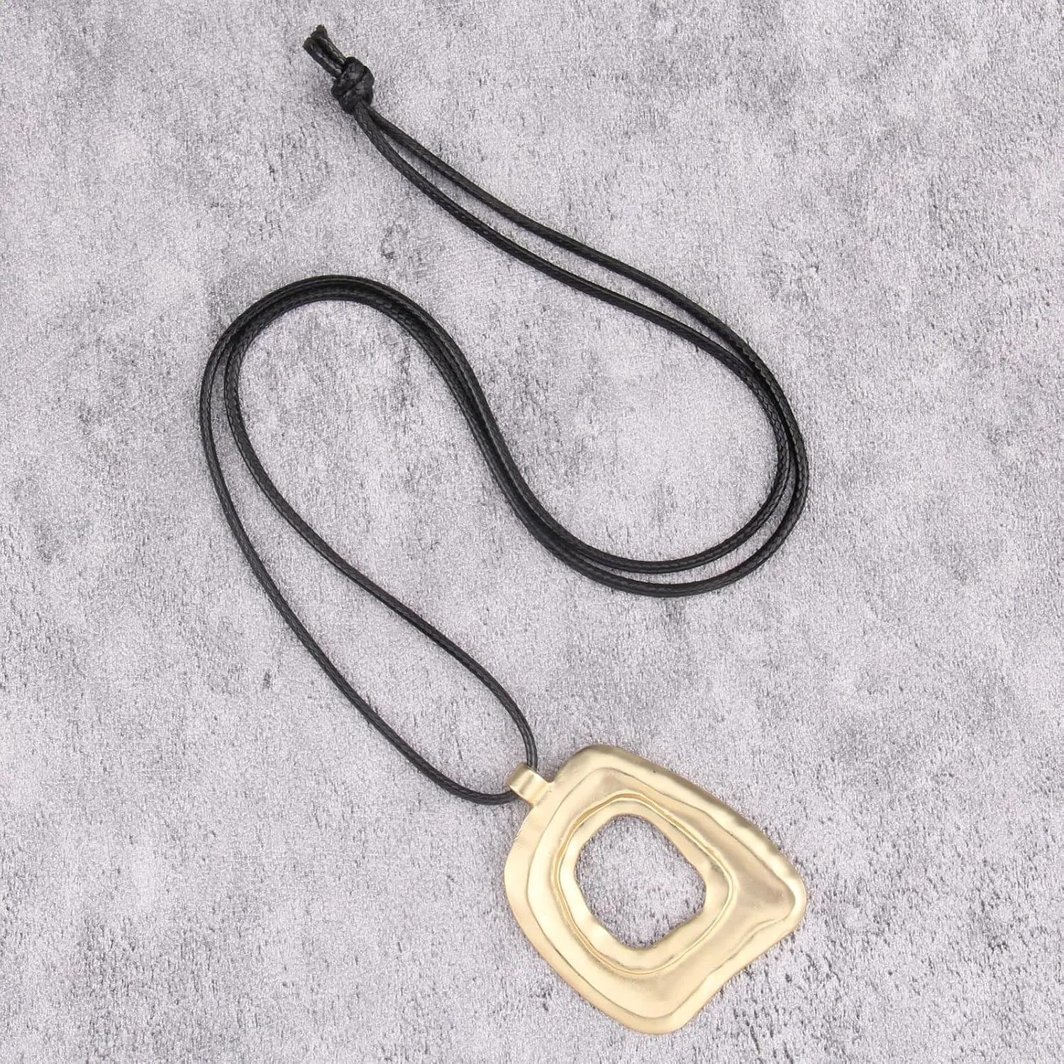 Long Boho Necklaces for Women Vintage Leather Wooden Pendant Y Choker Ethnic Style Gold Circle Hippie Sweater Necklace