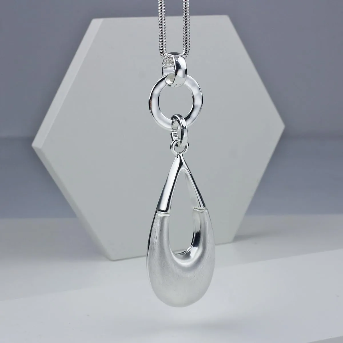 Long Sweater Necklaces for Women Elegant Waterdrop Pendant Layered Y Statement Bohemian Chain Necklace with Gifts Box Fashion Jewelry