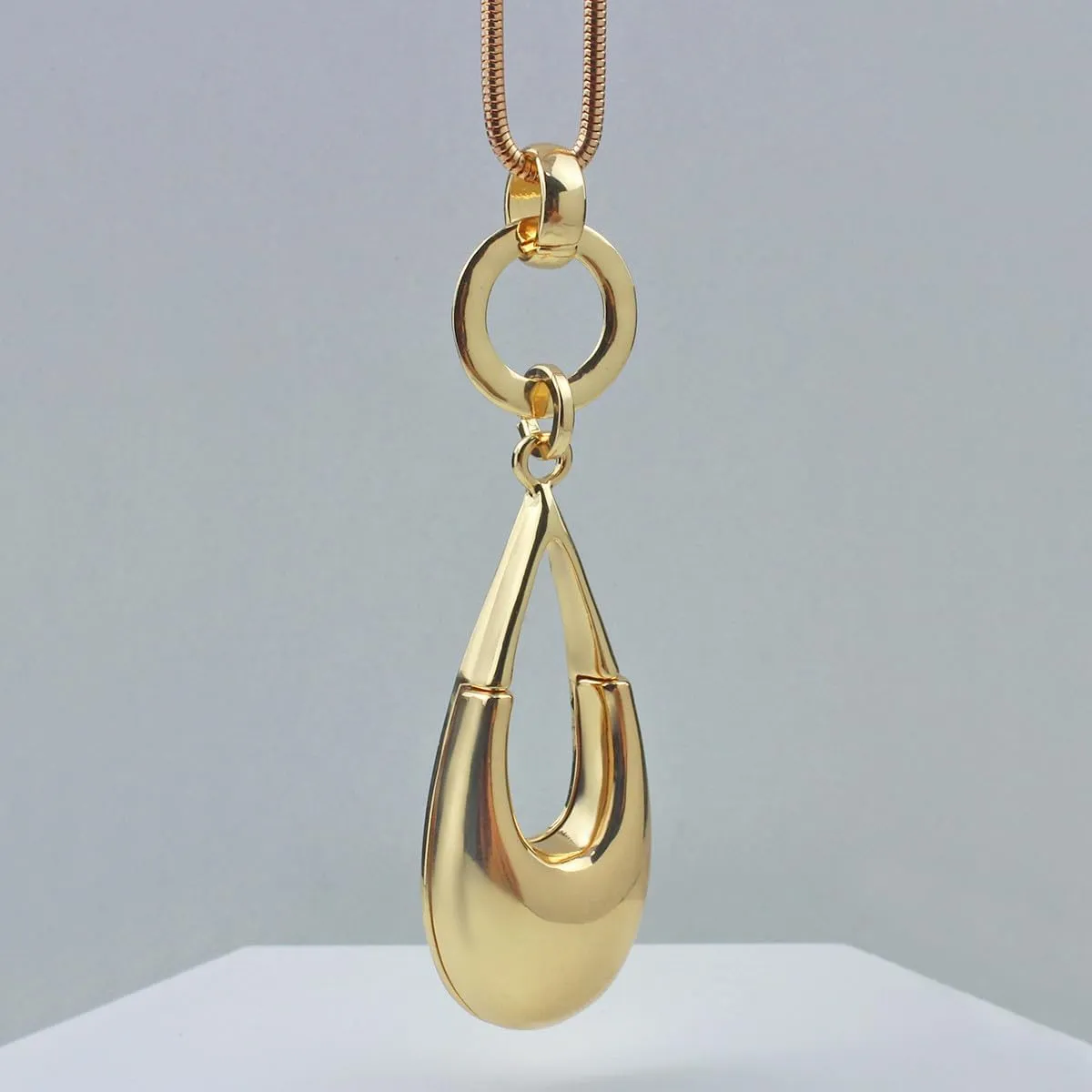 Long Sweater Necklaces for Women Elegant Waterdrop Pendant Layered Y Statement Bohemian Chain Necklace with Gifts Box Fashion Jewelry