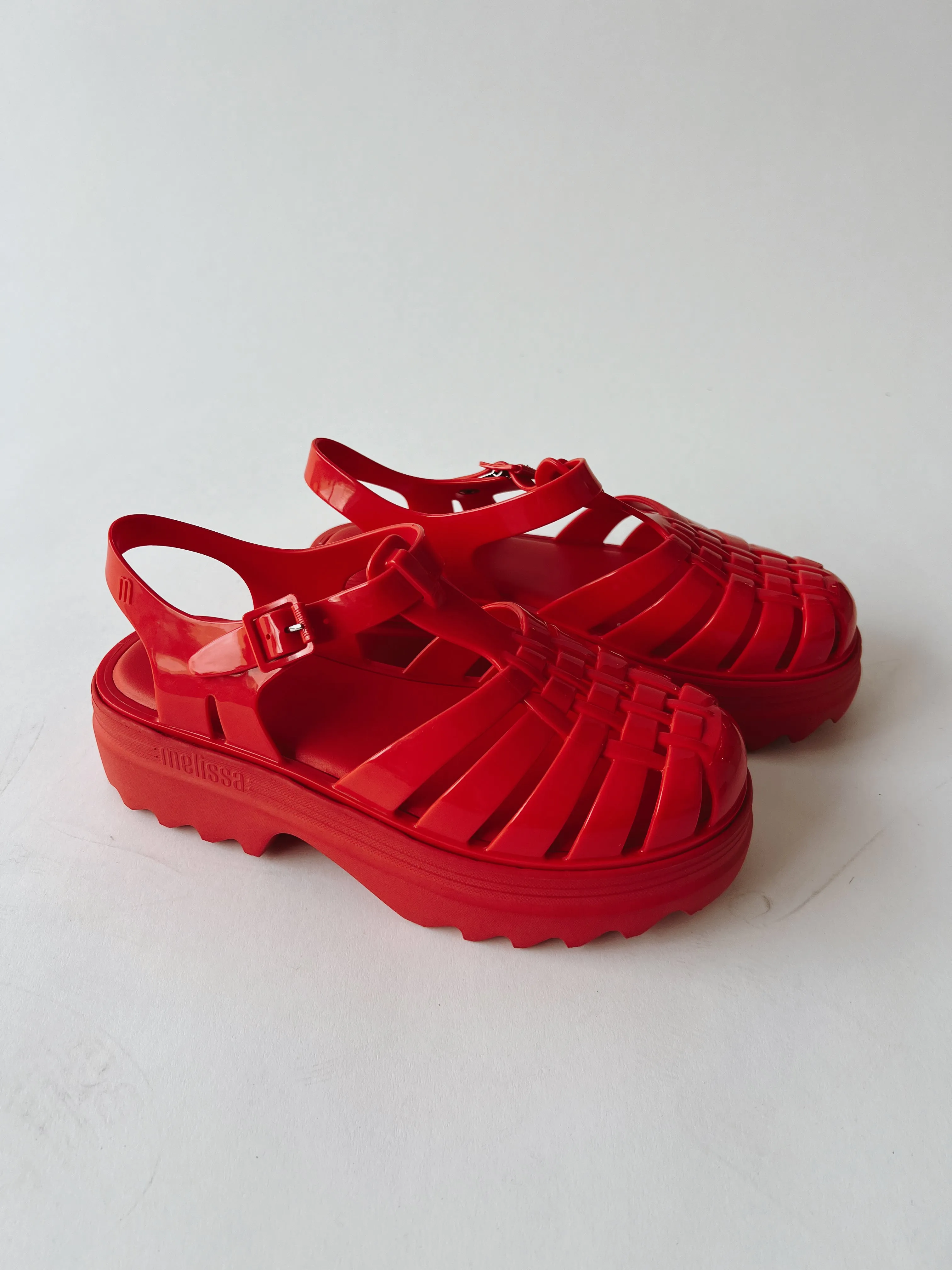 Melissa: Possession Platform II in Red
