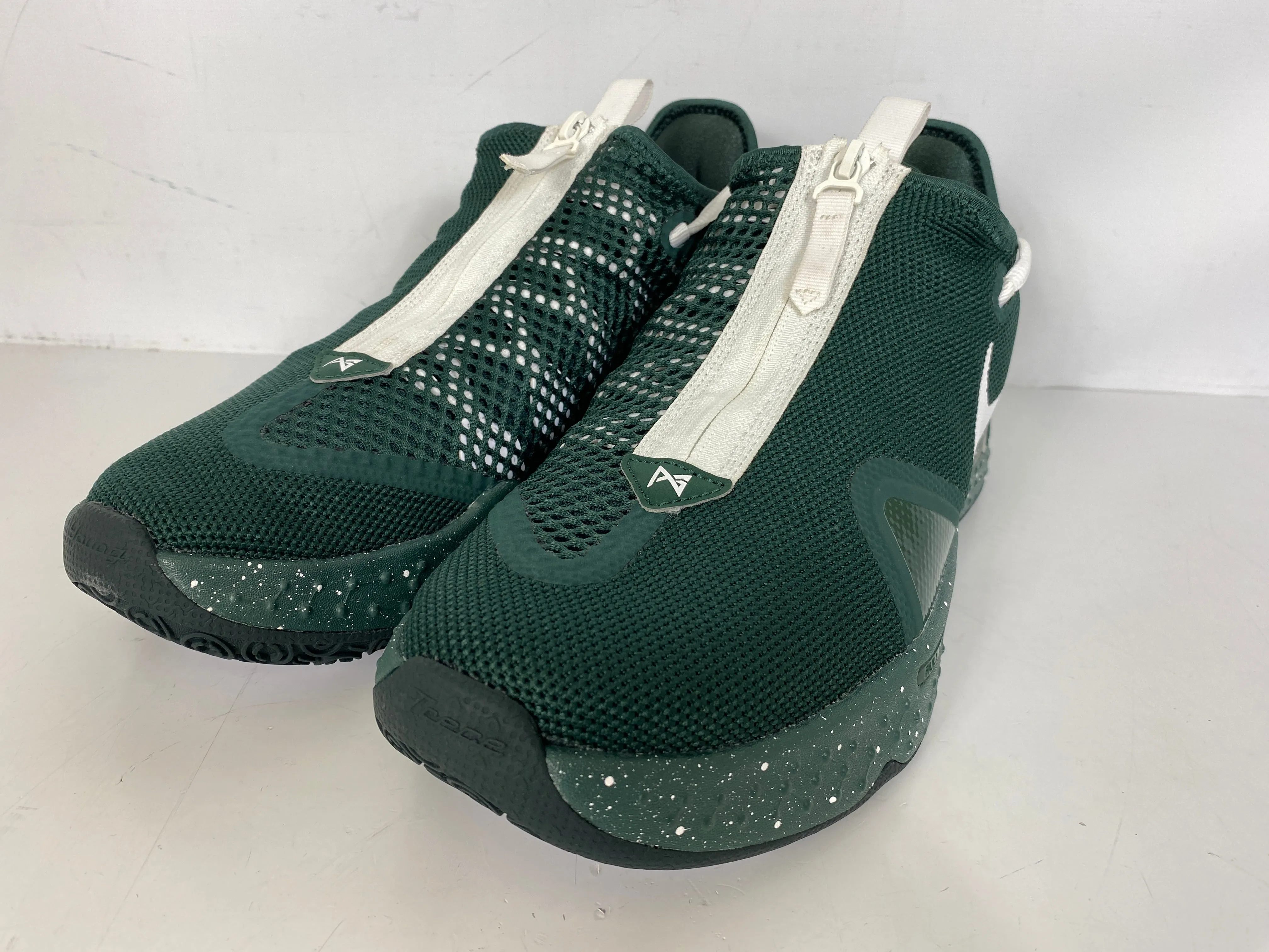 Nike Green PG4 Basketball Shoes Men's Size 15