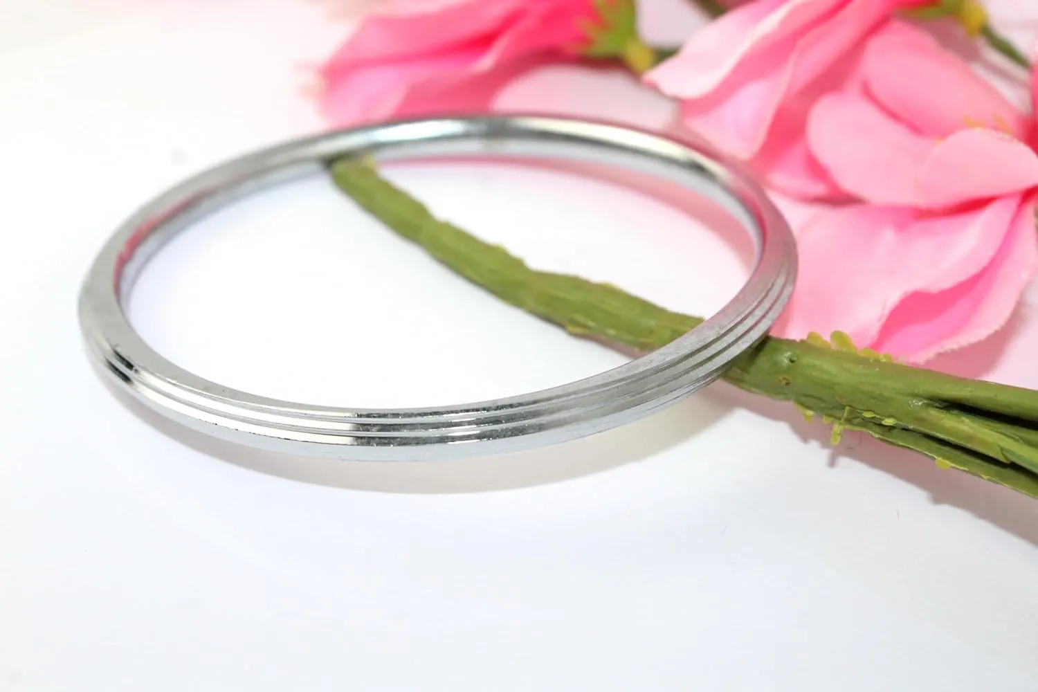 Punjabi/Sikh Steel Kada for Men Women Boys Girls Punjabi/Sikh Religious Stainless Steel Silver Link Bracelet Internal 6-8.2 cm Thickness 0.5 cm Weight-30-40 Gram