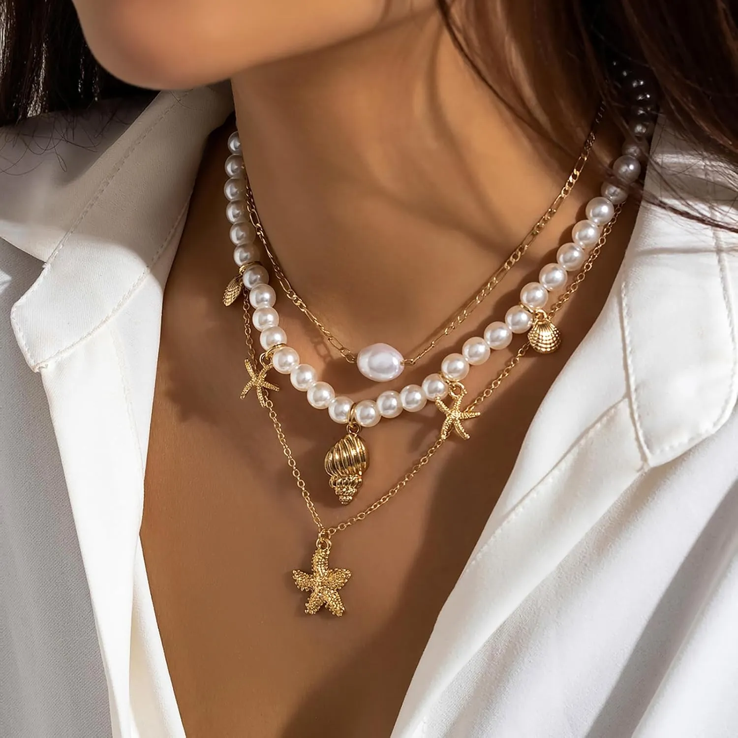 Shell Necklaces for Women Layered Gold Boho Beaded Seashell Choker Adjustable Pearl Starfish Necklace Beach Jewelry Hawaiian Summer Accessories for Women