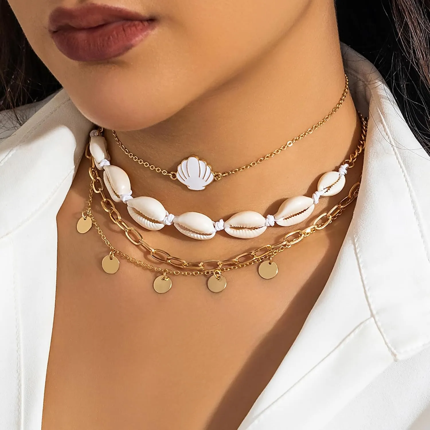 Shell Necklaces for Women Layered Gold Boho Beaded Seashell Choker Adjustable Pearl Starfish Necklace Beach Jewelry Hawaiian Summer Accessories for Women