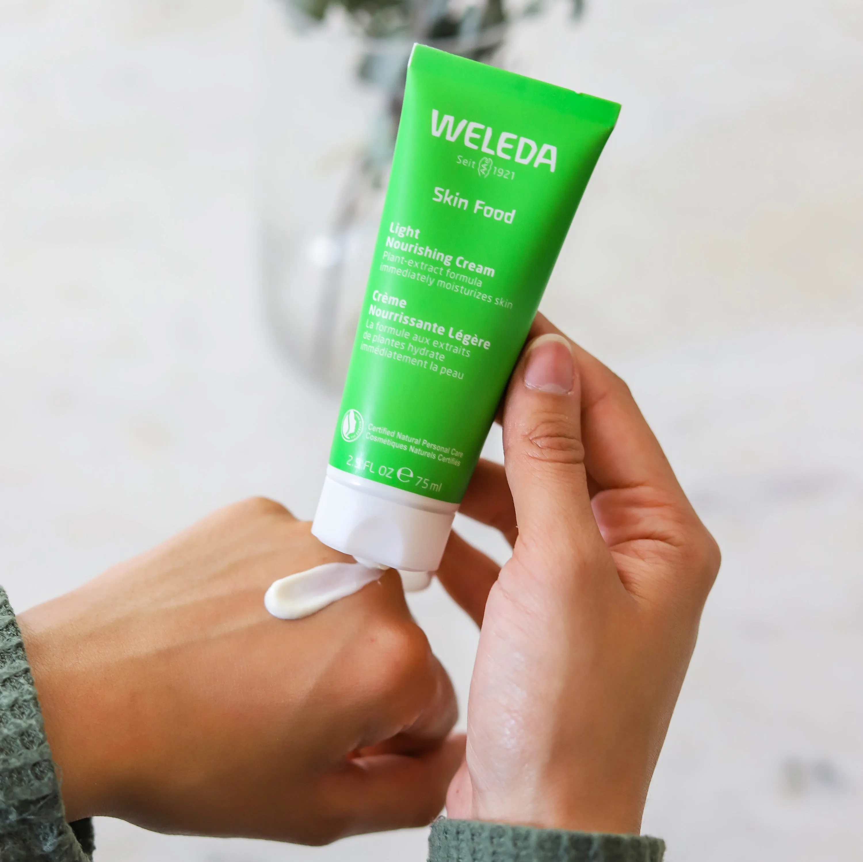 Skin Food Light Nourishing Cream