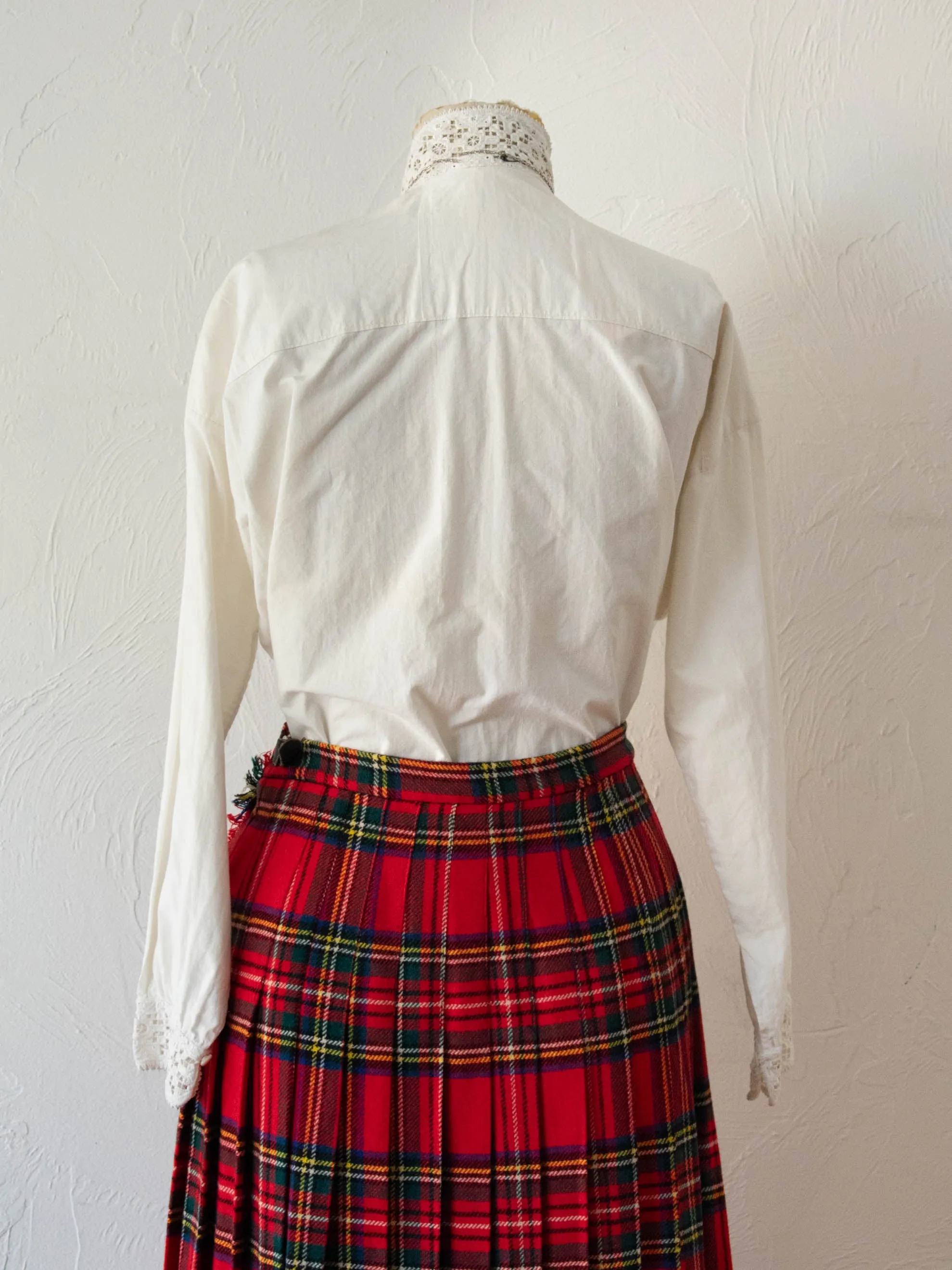 Vintage Victorian White Cotton Blouse with Crochet Detail S/M