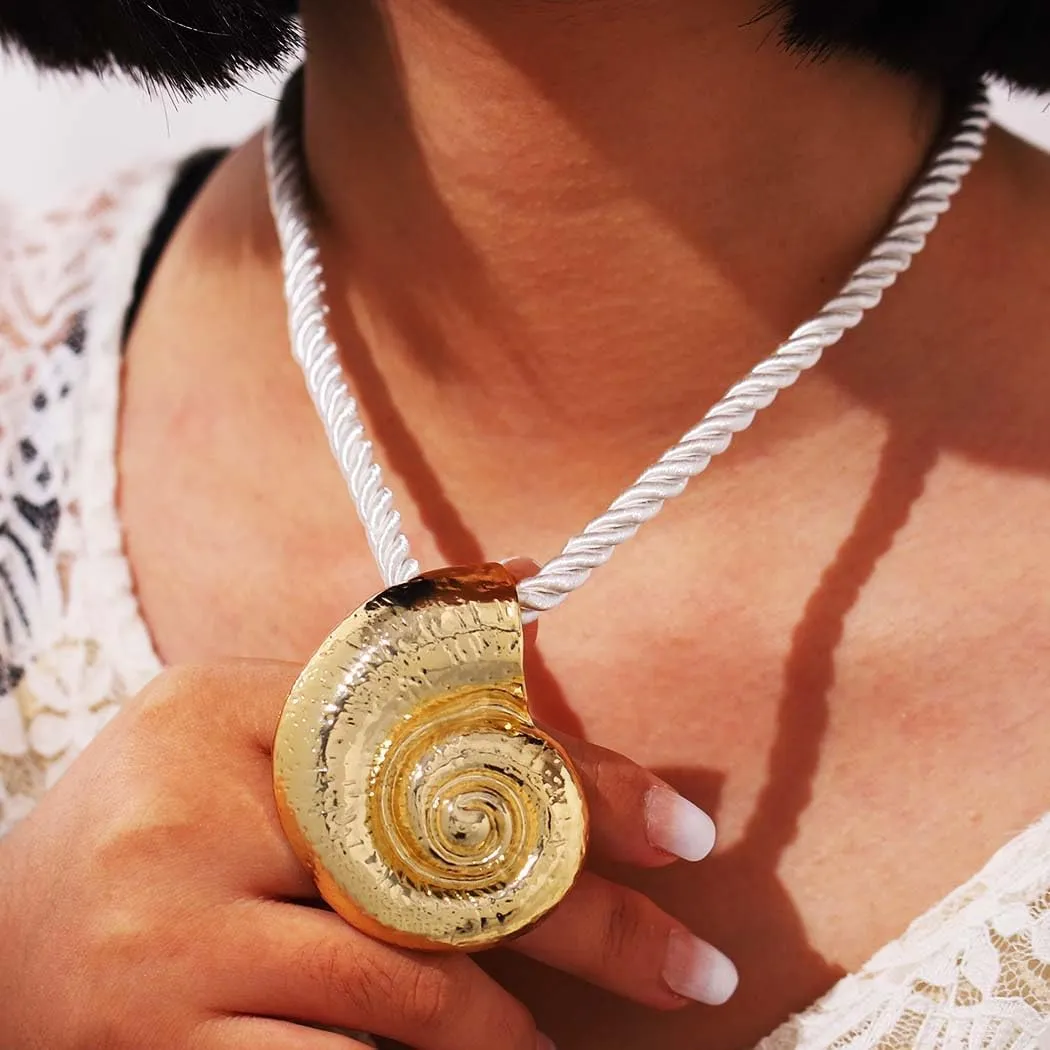 Yalice Gold Seashell Starfish Necklaces for Women Big Conch Sun Pendant Necklace Boho Flower Statement Cord Necklace Surfer Mermaid Costume Ocean Jewelry